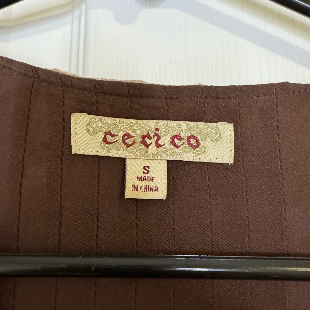 Cecico Ruffled Collar Blouse - Picture 3 of 5